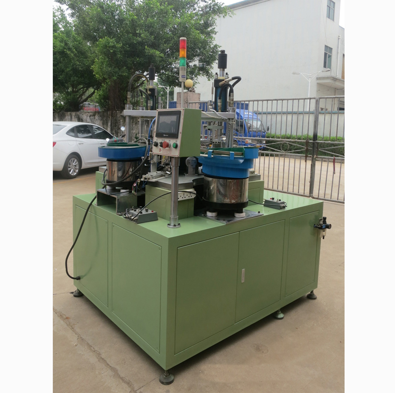 濾清器旁通閥自動鉚合機