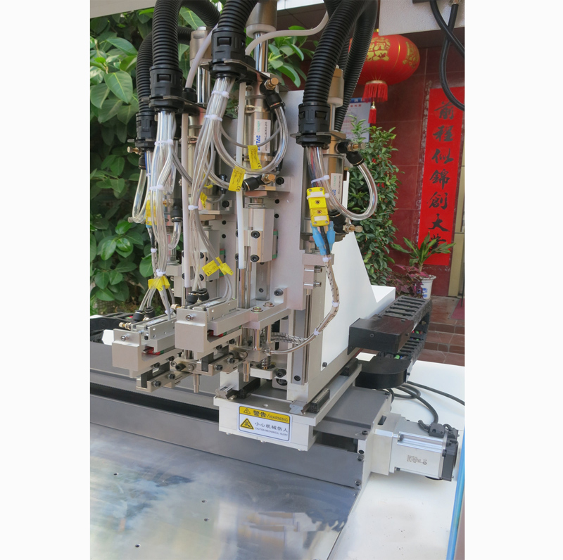 全自動螺母埋植機(jī)